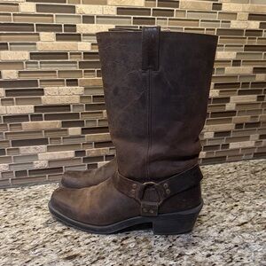 Cabela’s Women’s Leather Boots - 9.5